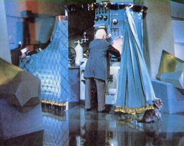 oz behind curtain